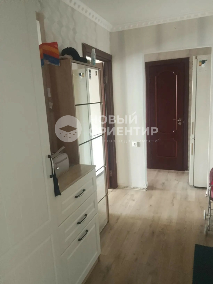 4-комн. квартира, 90.2 м², 7/8 эт.