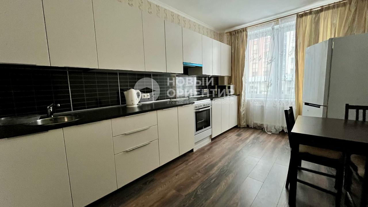2-комн. квартира, 63.7 м², 3/21 эт.