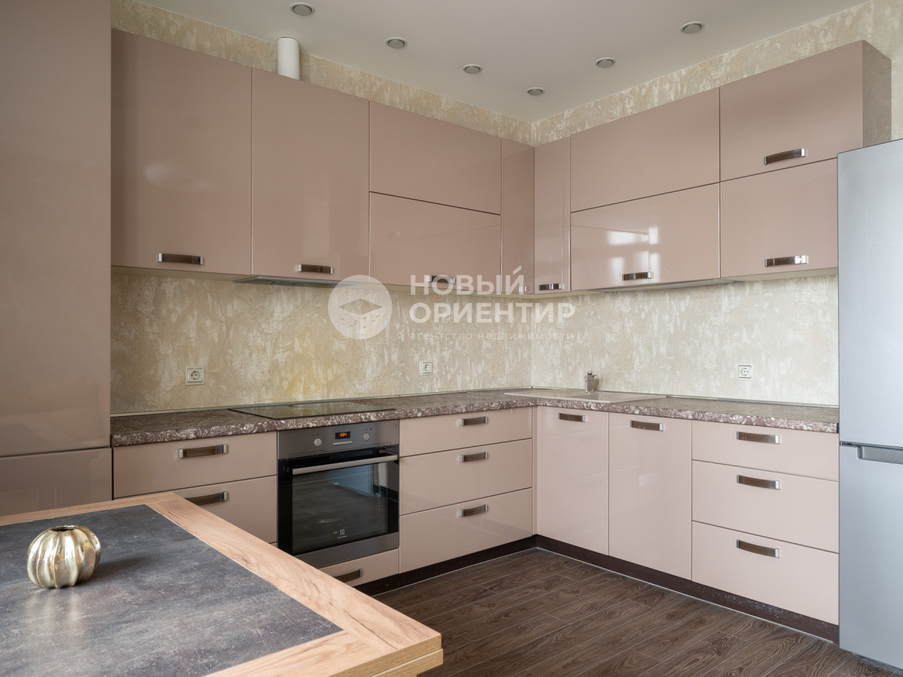 1-комн. квартира, 45.3 м², 7/13 эт.