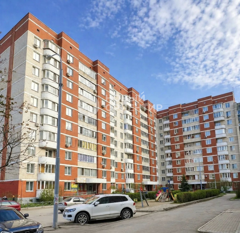 2-комн. квартира, 61 м², 1/10 эт.