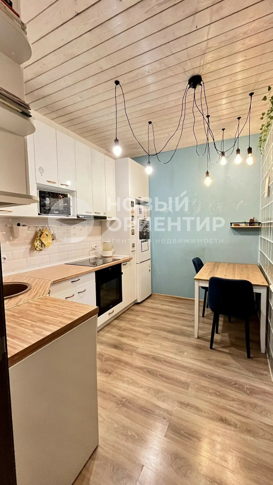 2-комн. квартира, 50 м², 2/18 эт.