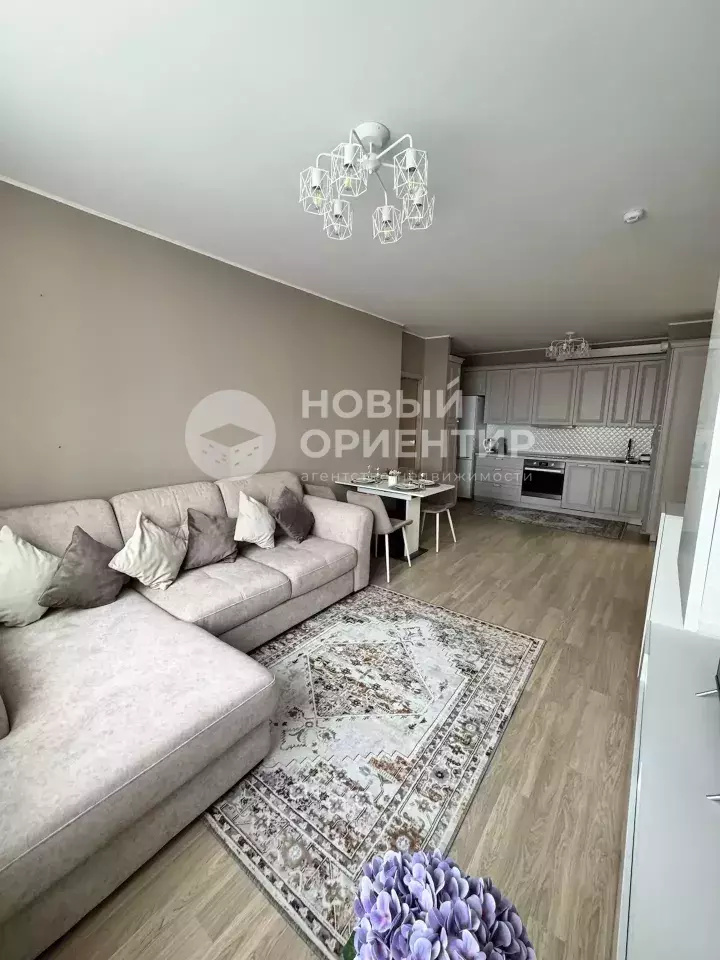 2-комн. квартира, 61.7 м², 6/13 эт.