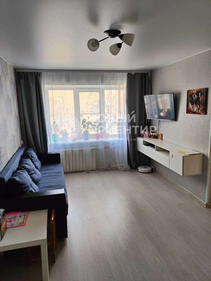 2-комн. квартира, 43.2 м², 3/5 эт.