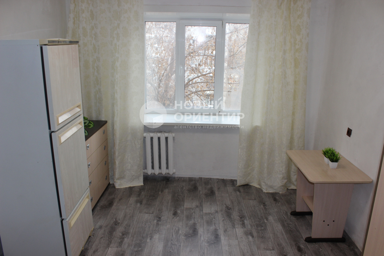 Комната, 12.5 м², 4/5 эт.